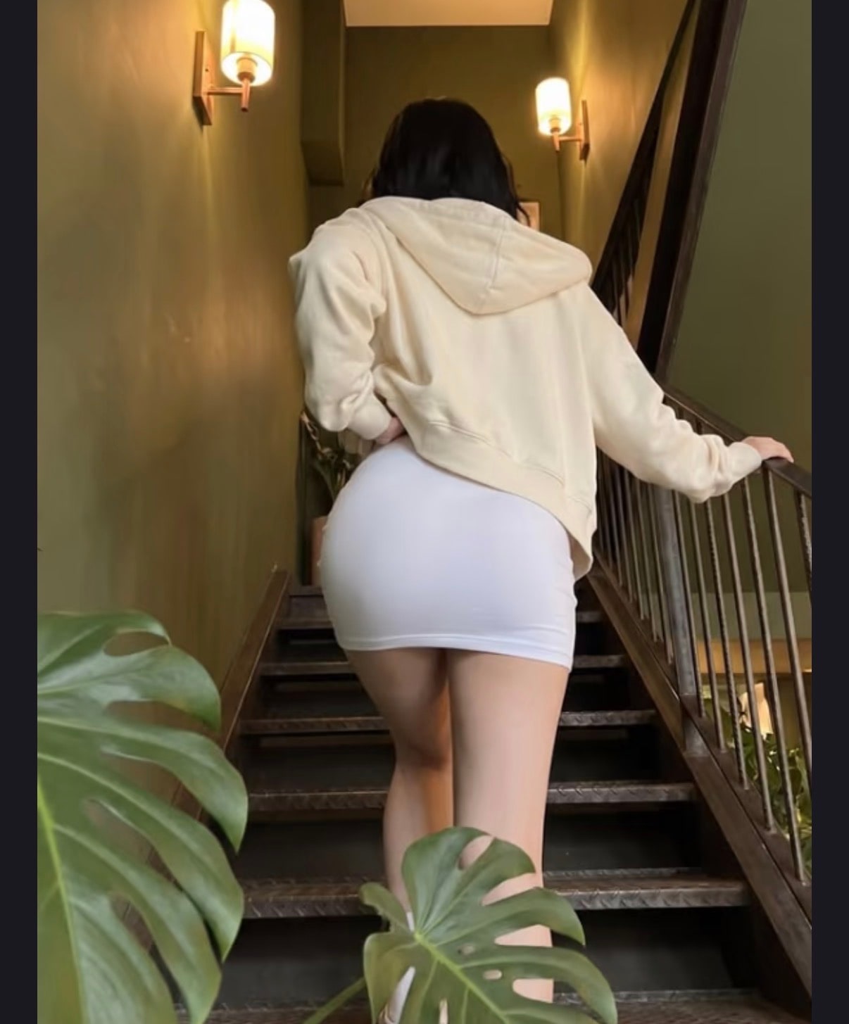 Jenni — photo 3 of 3