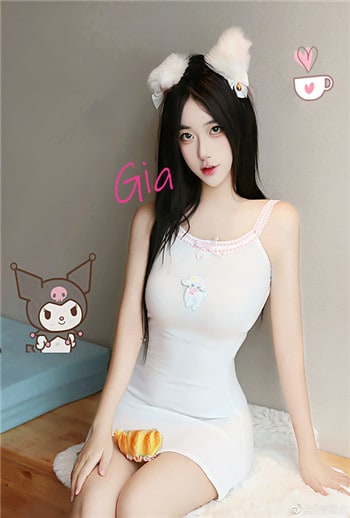 Gia at Sweet Sweet