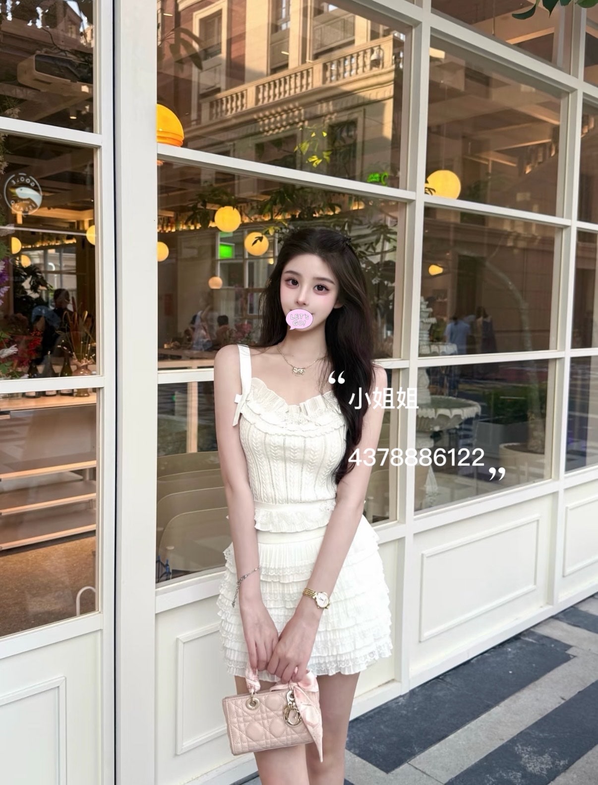 Caroline — photo 4 of 4