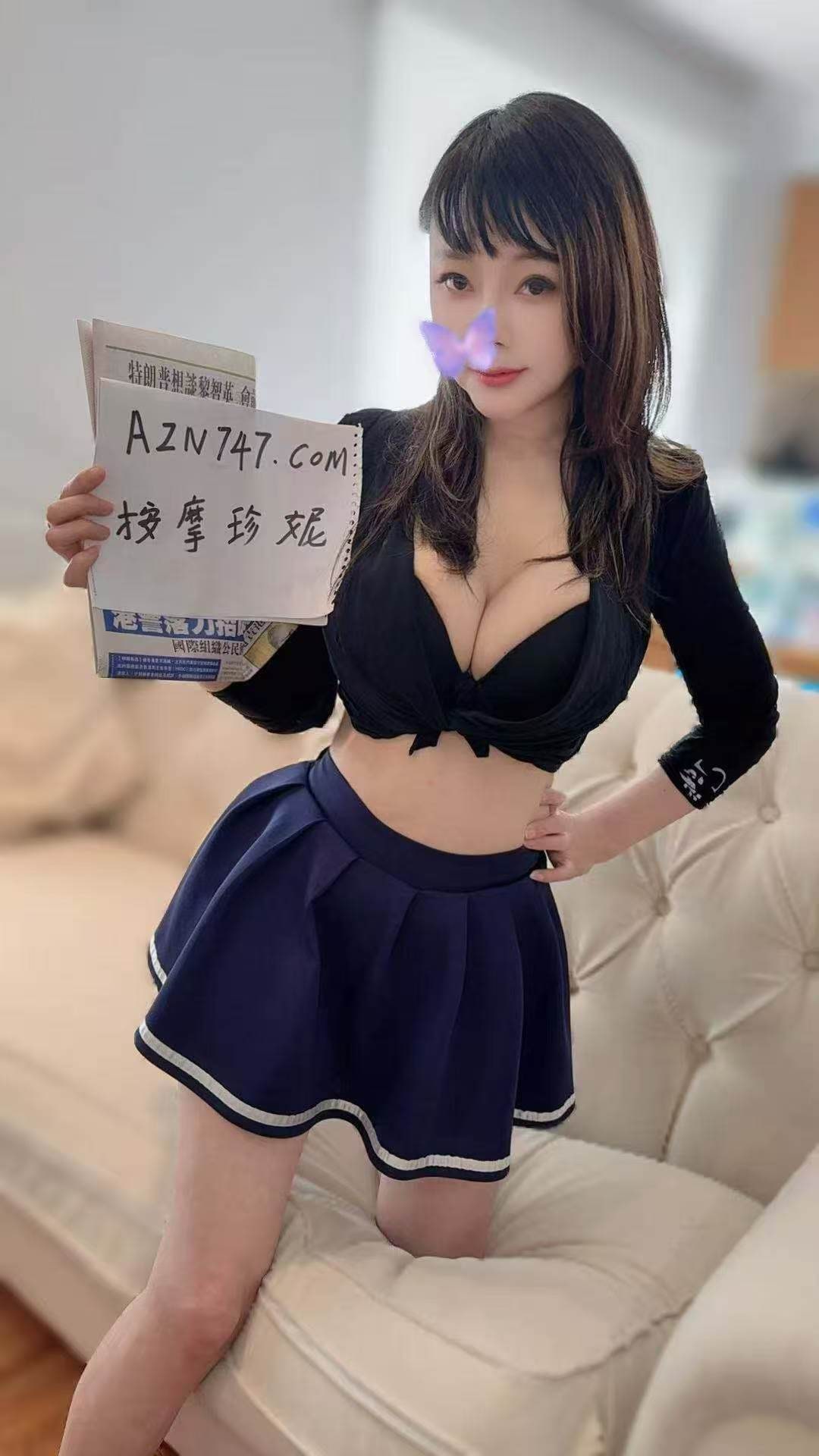 LaLa — photo 3 of 4