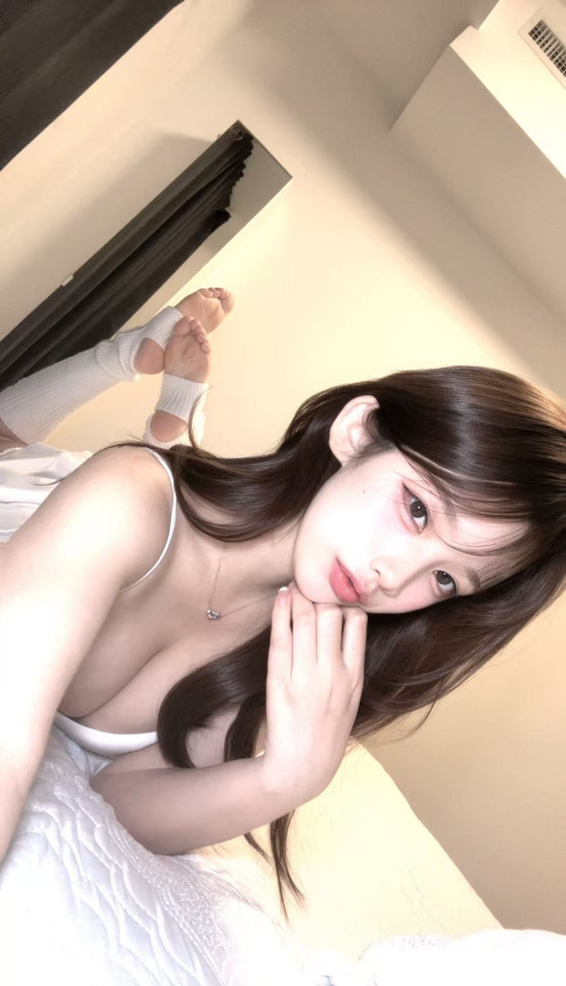 Nicole — photo 3 of 6